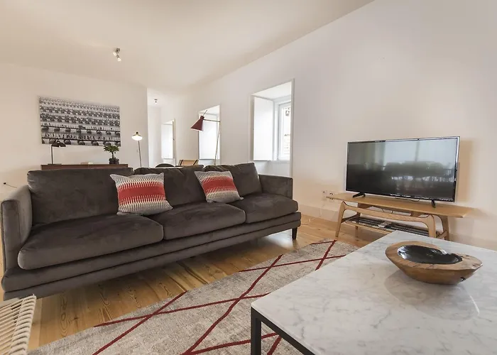 Lovelystay - Chic, Citrus - Private Garden Apartament