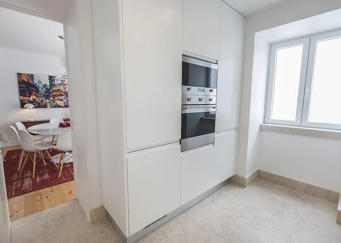 Lovelystay - Chic, Citrus - Private Garden Apartament *