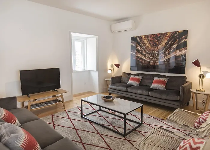 Lovelystay - Chic, Citrus - Private Garden Apartament