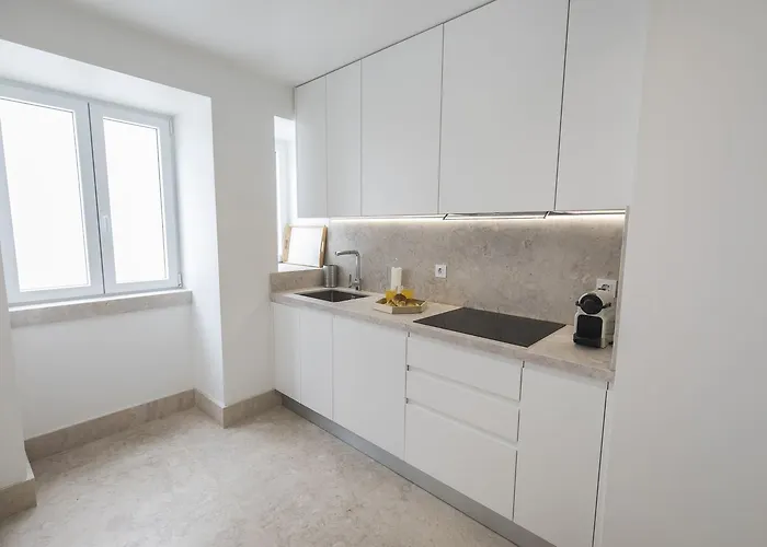 Lovelystay - Chic, Citrus - Private Garden Appartement Lisboa