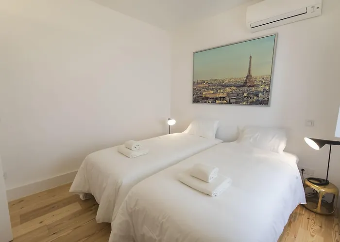 Appartement Lovelystay - Chic, Citrus - Private Garden Lissabon