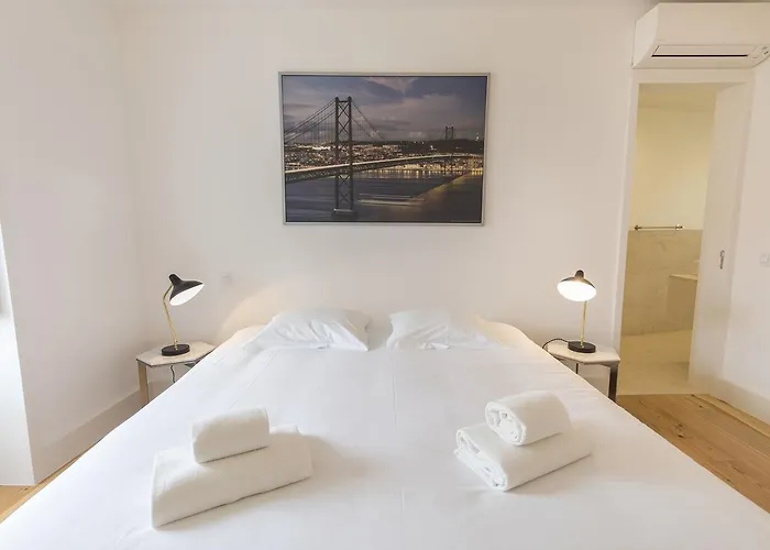 Lovelystay - Chic, Citrus - Private Garden * Lissabon