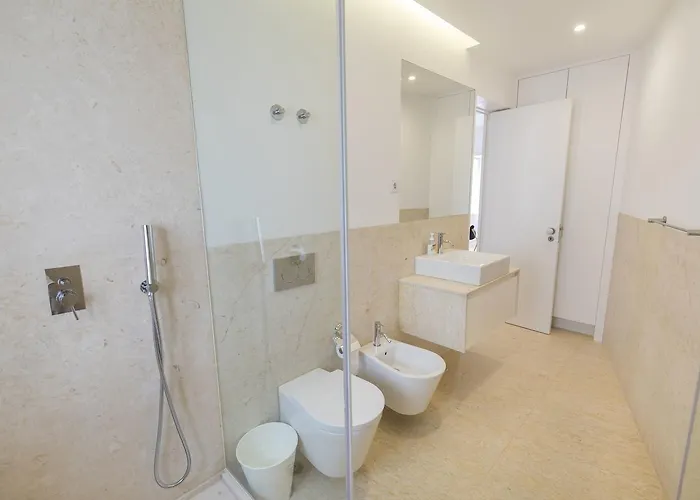 Lovelystay - Chic, Citrus - Private Garden