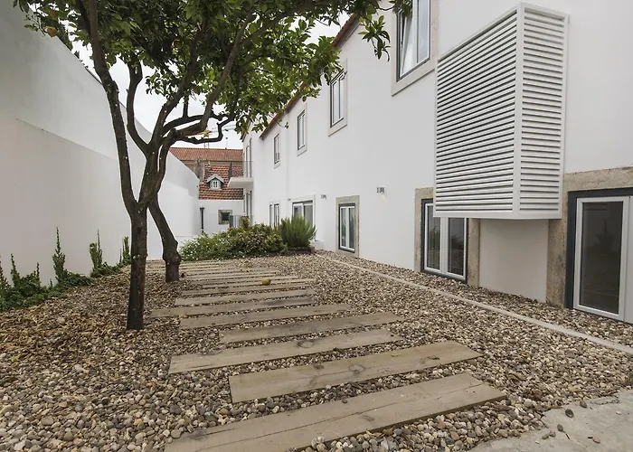 Lovelystay - Chic, Citrus - Private Garden